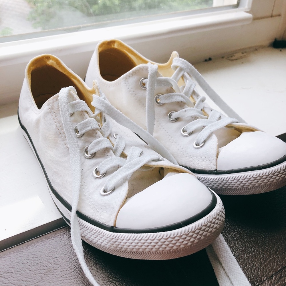 White converse